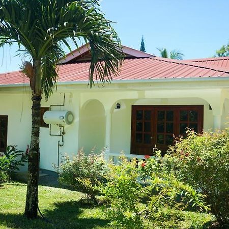 Ogumka, Self Catering , Beoliere, Mahe Hotel วิกตอเรีย ภายนอก รูปภาพ