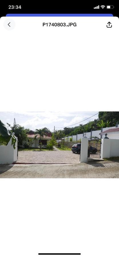 Ogumka, Self Catering , Beoliere, Mahe Hotel วิกตอเรีย ภายนอก รูปภาพ