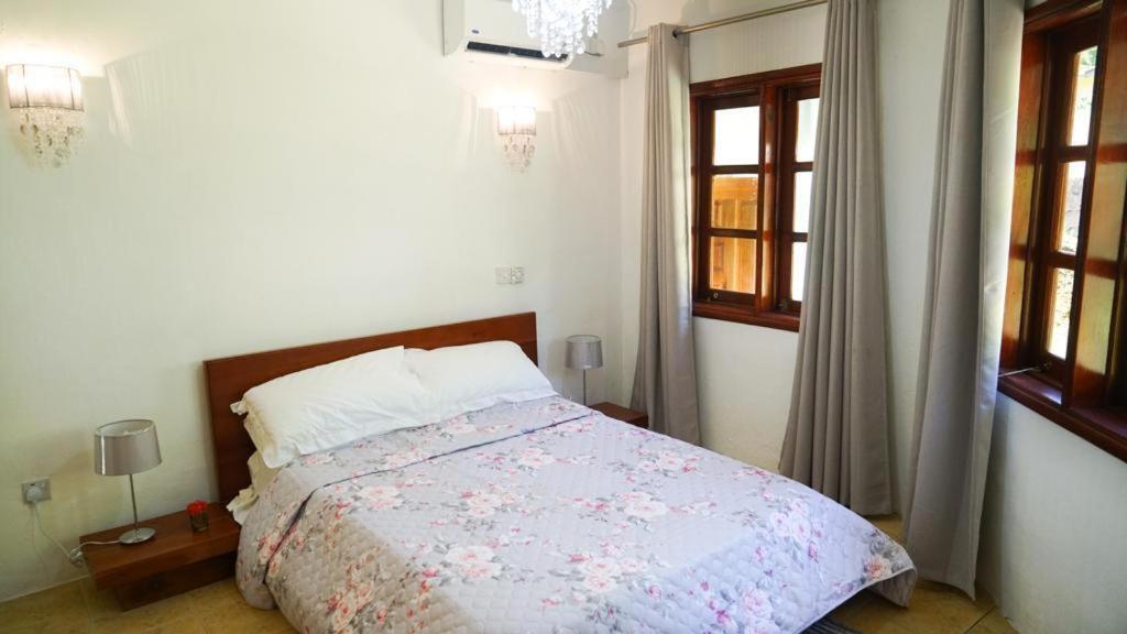 Ogumka, Self Catering , Beoliere, Mahe Hotel วิกตอเรีย ภายนอก รูปภาพ